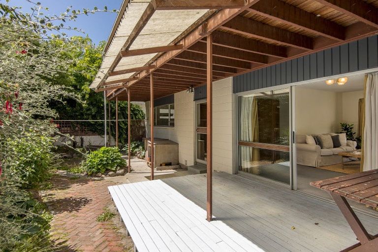 Photo of property in 18 Bayview Place, Cass Bay, Lyttelton, 8082