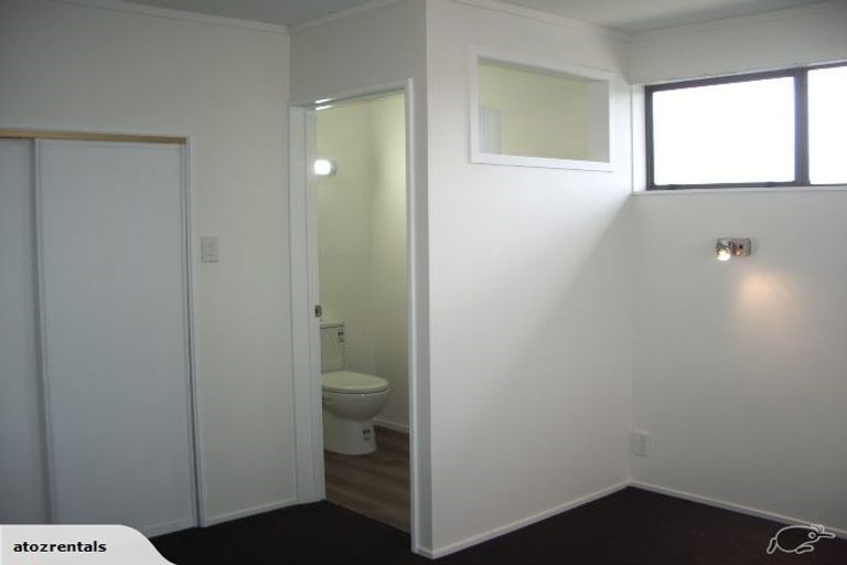 Photo of property in 33 Cotswold Avenue, Bishopdale, Christchurch, 8053