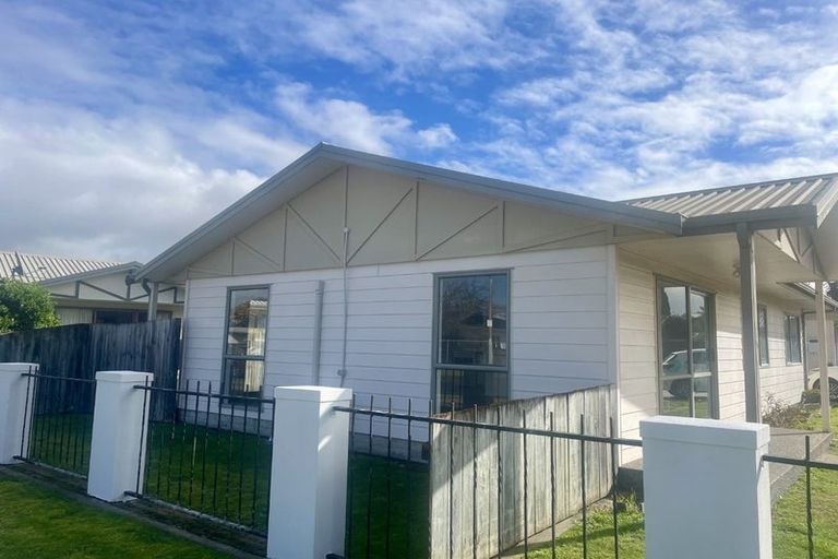 Photo of property in 711-713 Charles Street, Raureka, Hastings, 4120