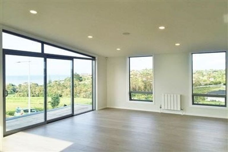 Photo of property in 14 Bearing Parade, Long Bay, Auckland, 0630