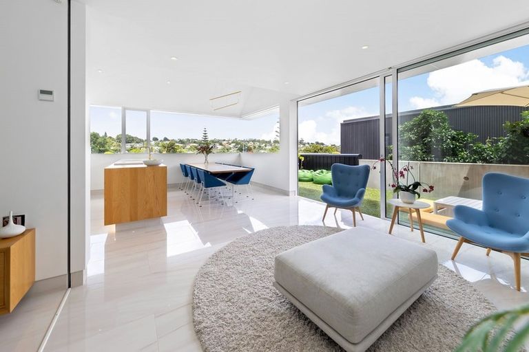 Photo of property in 9 Shirley Road, Grey Lynn, Auckland, 1021