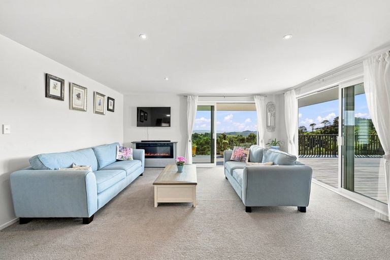 Photo of property in 136 Pinchgut Road, Kaukapakapa, 0873