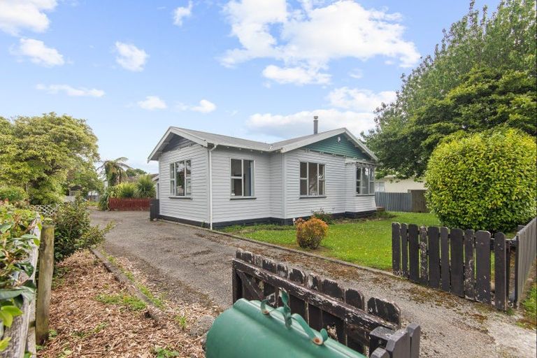 Photo of property in 8 Huia Street, Pahiatua, 4910