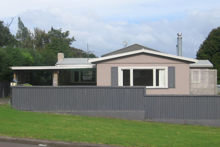 Photo of property in 2/5 Red Hill Road, Red Hill, Papakura, 2110