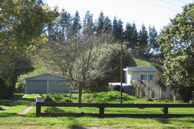 Photo of property in 44 Ongo Road, Hunterville, 4730