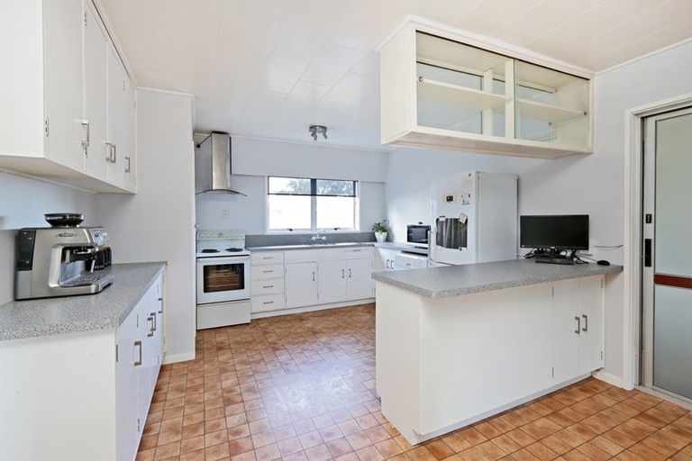 Photo of property in 1 Arney Street, Tamatea, Napier, 4112
