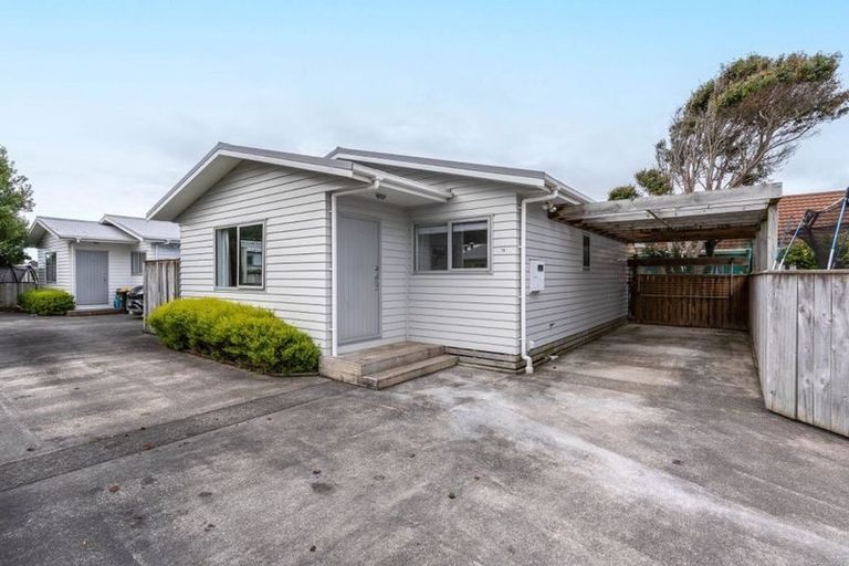 Photo of property in 7b Mclellan Street, Tawa, Wellington, 5028