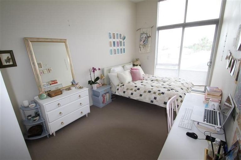 Photo of property in 35r Garnet Road, Westmere, Auckland, 1022