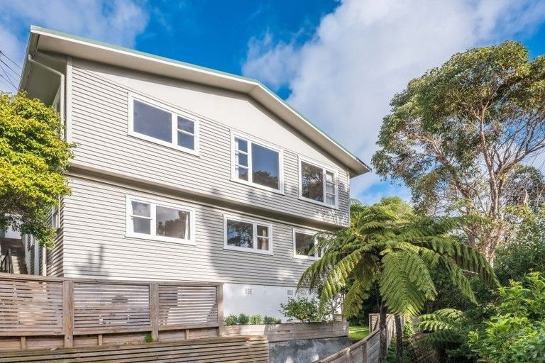 Photo of property in 17 Hewett Way, Ngaio, Wellington, 6035