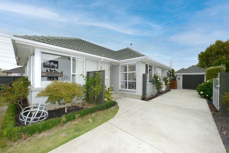 Photo of property in 18 Mooray Avenue, Bishopdale, Christchurch, 8053