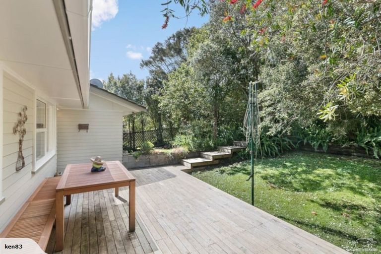 Photo of property in 31 Autumn Avenue, Glen Eden, Auckland, 0602