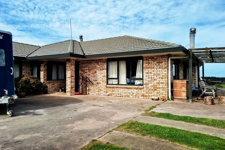 Photo of property in 1265 Babylon Coast Road, Omamari, Dargaville, 0373