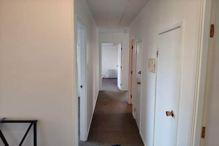 Photo of property in 30 Pipitea Place, Massey, Auckland, 0614