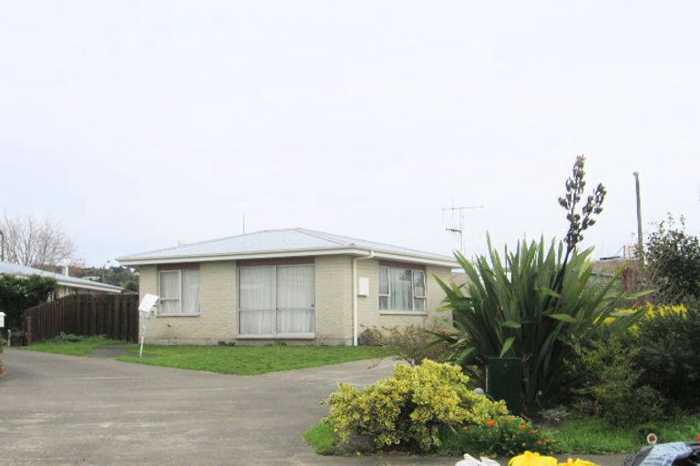 Photo of property in 26 Oxford Street, Taradale, Napier, 4112