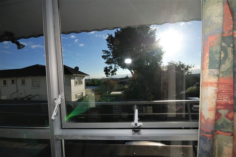 Photo of property in 8/19a Verbena Road, Birkdale, Auckland, 0626