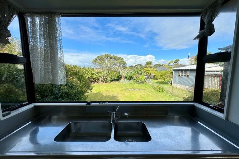 Photo of property in 45 Woodford Avenue, Henderson, Auckland, 0610