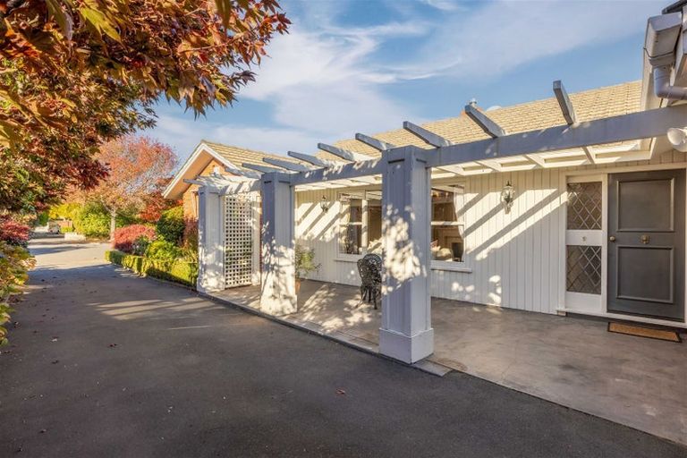 Photo of property in 25 Tuirau Place, Ilam, Christchurch, 8041