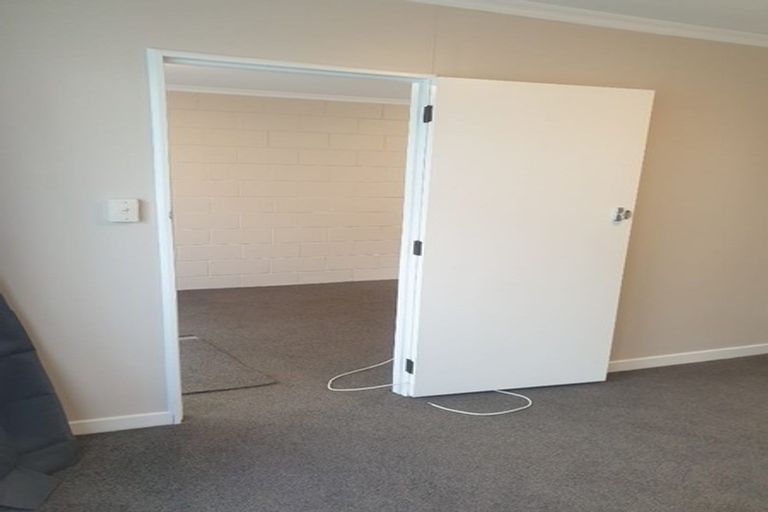 Photo of property in 528-530 Devon Street East, Fitzroy, New Plymouth, 4312