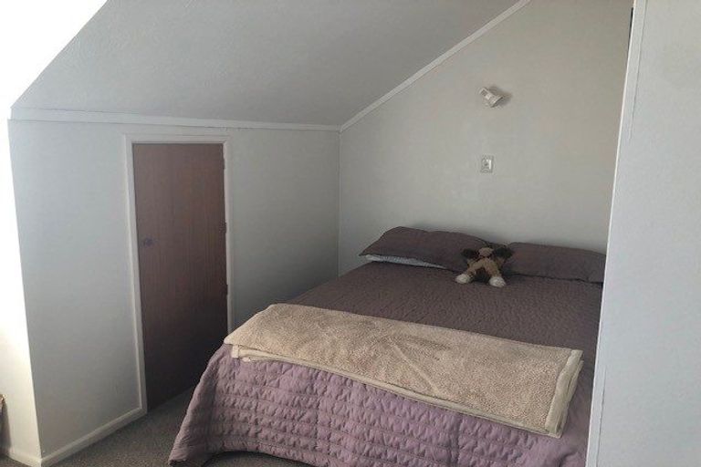 Photo of property in 3 Comeskey Grove, Elderslea, Upper Hutt, 5018