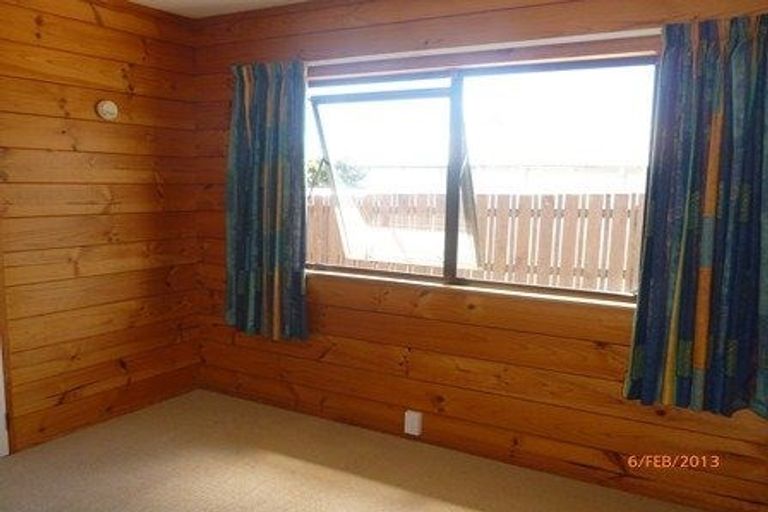 Photo of property in 27a Mana Esplanade, Paremata, Porirua, 5026