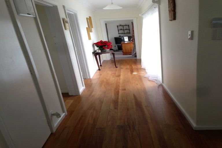 Photo of property in 516 Te Atatu Road, Te Atatu Peninsula, Auckland, 0610
