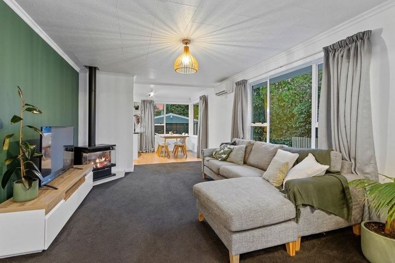 Photo of property in 313 Burwood Road, Burwood, Christchurch, 8083