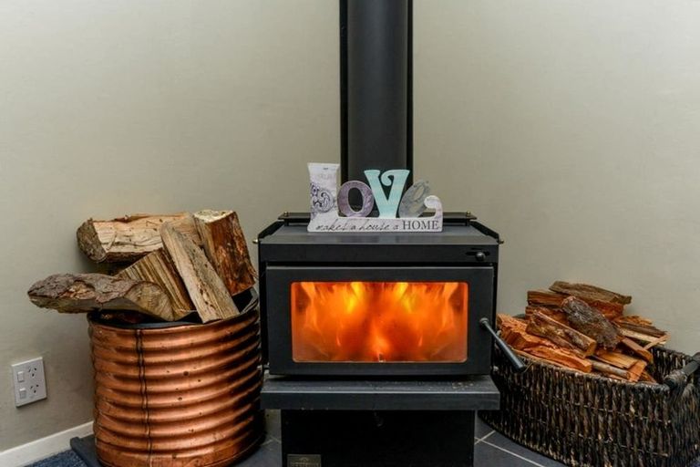 Photo of property in 1407 Caroline Road, Mayfair, Hastings, 4122