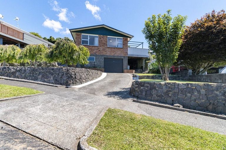 Photo of property in 6 Carlton Terrace, Westown, New Plymouth, 4310