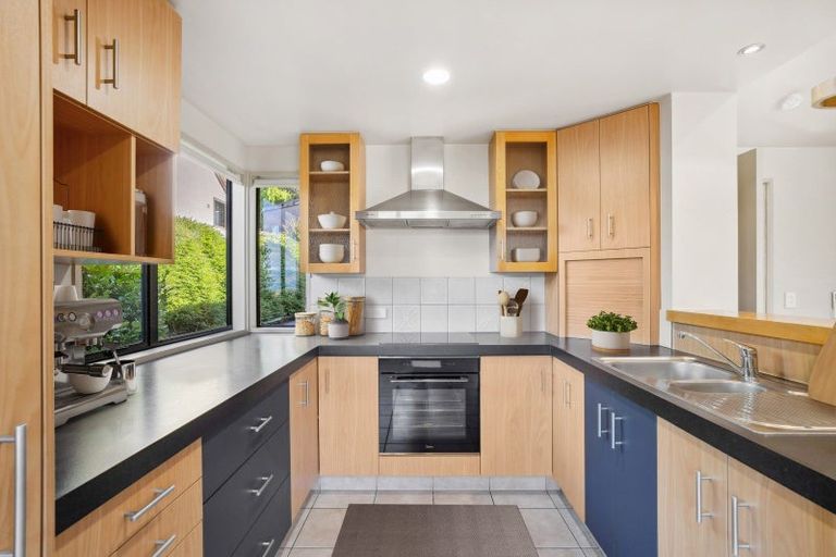 Photo of property in 13 Goldleaf Hill, Queenstown, 9300