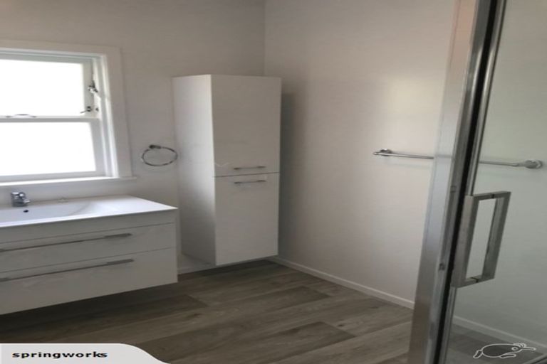 Photo of property in 24 Bowling Avenue, Epsom, Auckland, 1023