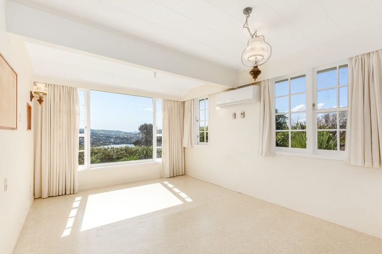 Photo of property in 45 Kahu Road, Paremata, Porirua, 5024