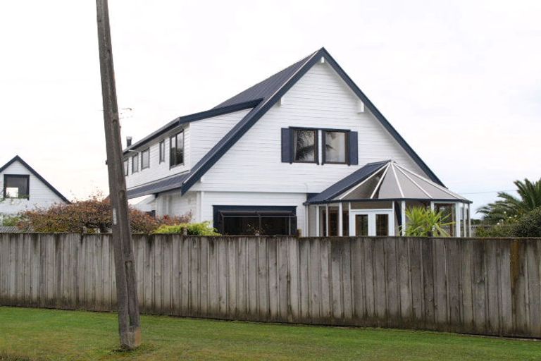 Photo of property in 6 Pohutukawa Road, Beachlands, Auckland, 2018