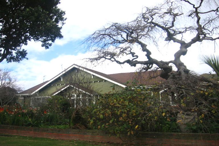 Photo of property in 57 Cambridge Terrace, Waiwhetu, Lower Hutt, 5011