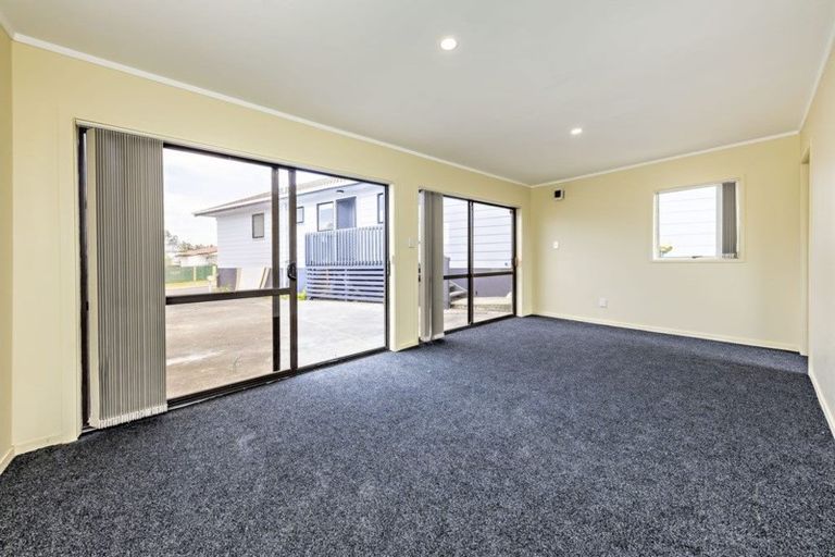 Photo of property in 26 Secretariat Place, Randwick Park, Auckland, 2105