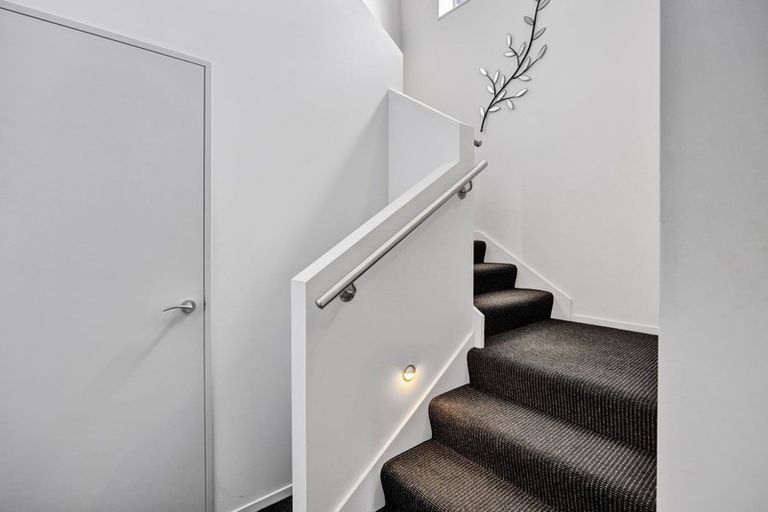 Photo of property in 188 Heta Road, Highlands Park, New Plymouth, 4312