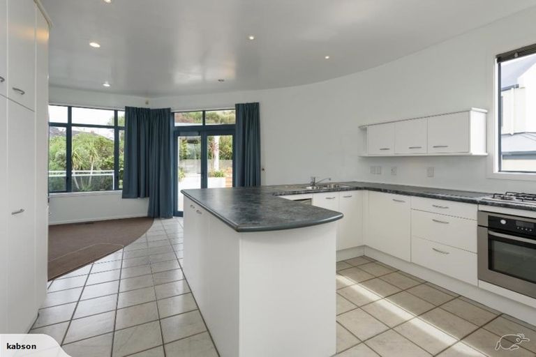 Photo of property in 12 Signallers Grove, Strathmore Park, Wellington, 6022