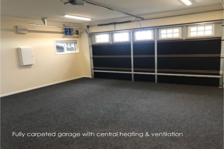 Photo of property in 33 Lucca Crescent, Flat Bush, Auckland, 2019