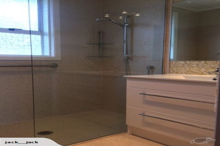 Photo of property in 38 Mclean Street, Strandon, New Plymouth, 4312