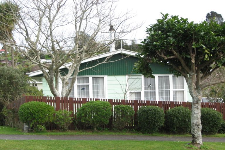 Photo of property in 11 Vancouver Place, Marfell, New Plymouth, 4310