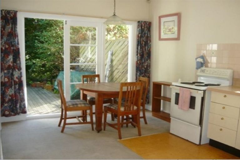 Photo of property in 16 Dilworth Street, Riccarton, Christchurch, 8011