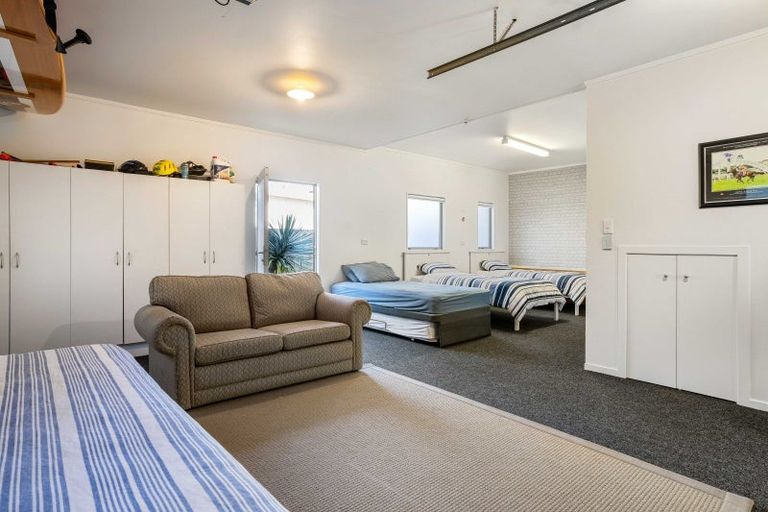 Photo of property in 517b Ocean Road, Whangamata, 3620