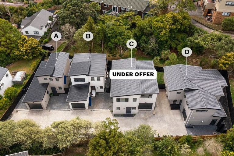 Photo of property in 11d Dianthus Place, Browns Bay, Auckland, 0630