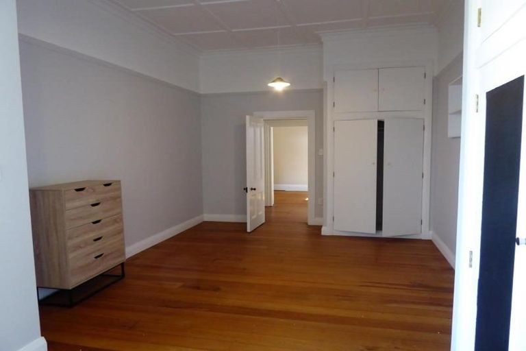 Photo of property in 35 Central Terrace, Kelburn, Wellington, 6012