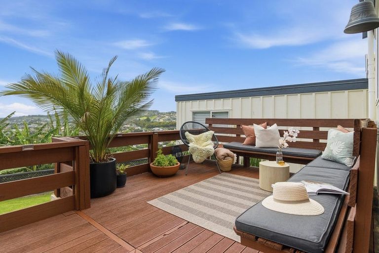 Photo of property in 43 Osprey Drive, Welcome Bay, Tauranga, 3112