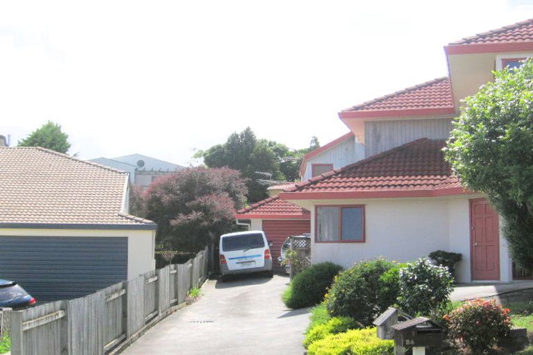 Photo of property in 1/24 Manu Place, Pinehill, Auckland, 0632