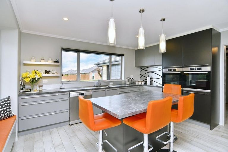 Photo of property in 19 Lancewood Way, Rangiora, 7400