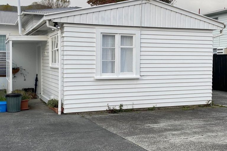 Photo of property in 125-127 Bell Road, Waiwhetu, Lower Hutt, 5010