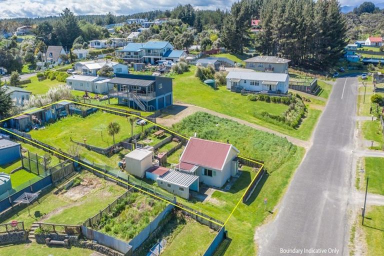 Photo of property in 3 Ewing Street, Hokio Beach, Levin, 5571