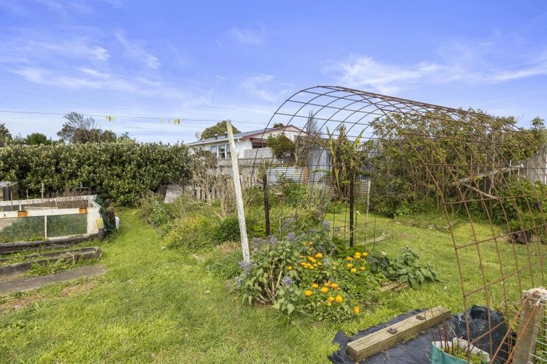 Photo of property in 10 King Street, Opunake, 4616