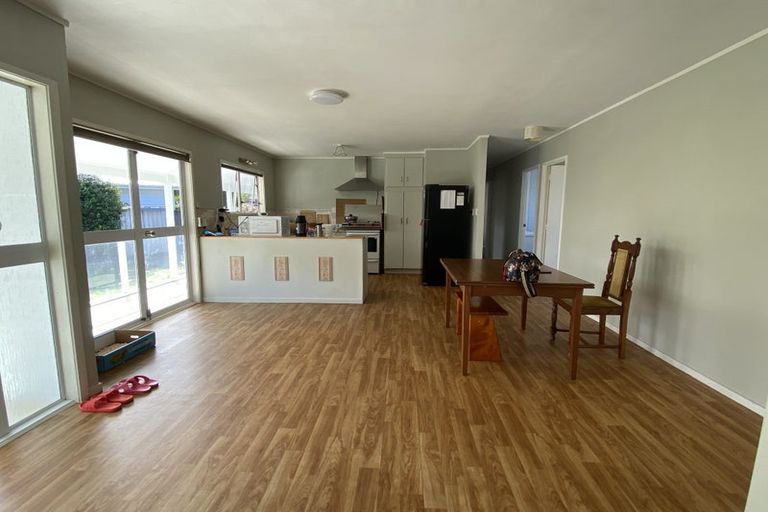 Photo of property in 16 Kakapo Place, Papatoetoe, Auckland, 2025